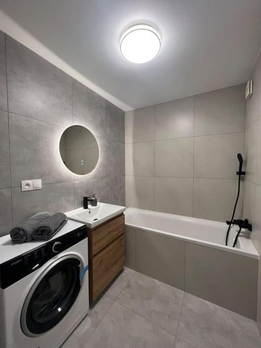 Apartman Centrum S Parkovanim Kösice Dış mekan fotoğraf
